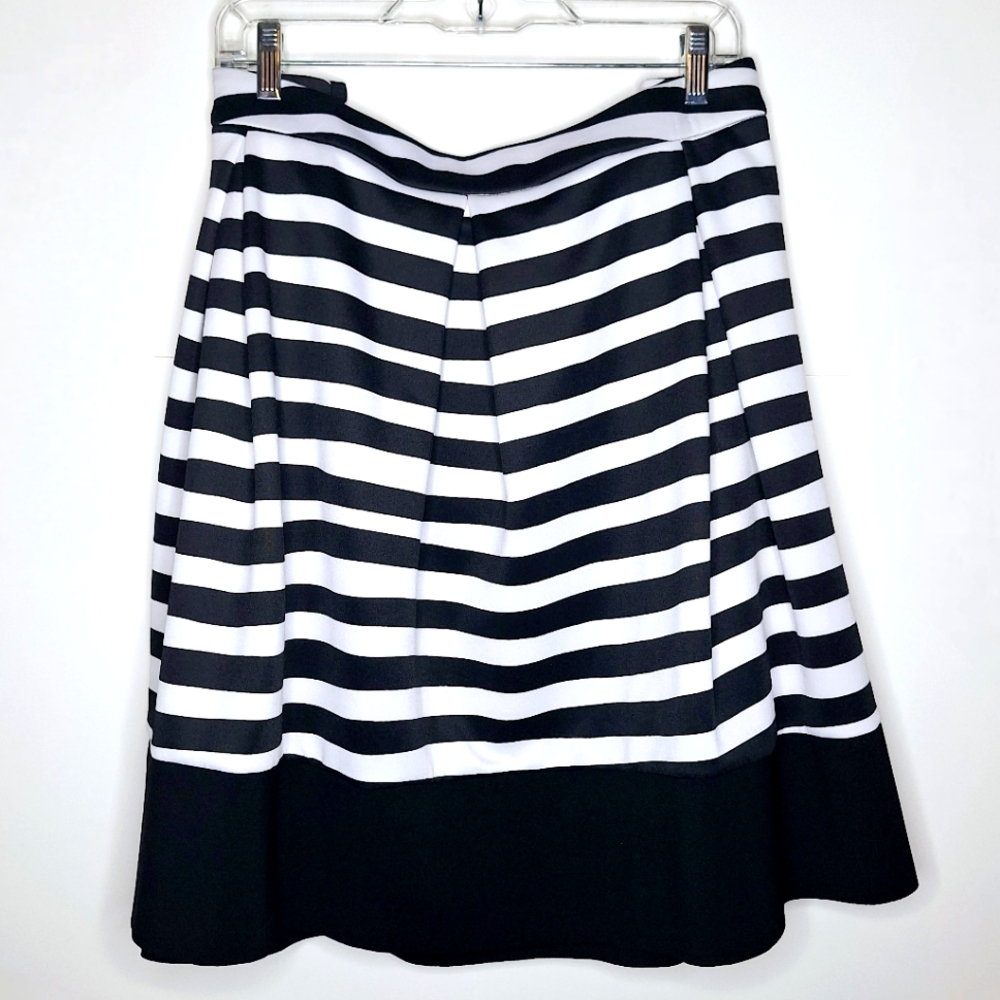 NWT ModaMix brand "Stripe It Rich" Plus-size,A-line,pleated, midi, tennis skirt.